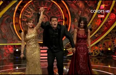 ހާހެއްހާ ވޯޓުގެ ތަފާތުން ހީނާ ބަލިކޮށް "ބިގް ބޮސް"ގެ ޓްރޮފީ ޝިލްޕާ އަށް