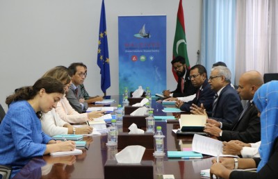 އީޔޫގެ ވަފުދާ، ފޮރިން މިނިސްޓަރު އާސިމް ބައްދަލުކުރައްވައިފި
