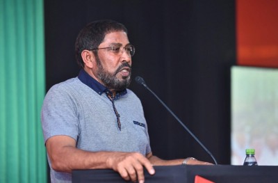 މިތިބީ އަނިޔާވެރި ވެރިއެއްގެ ކަސްތޮޅުގައި، މިކަމުން ސަލާމަތް ވާން މަސައްކަތް ކުރަން ޖެހޭ: ގާސިމް