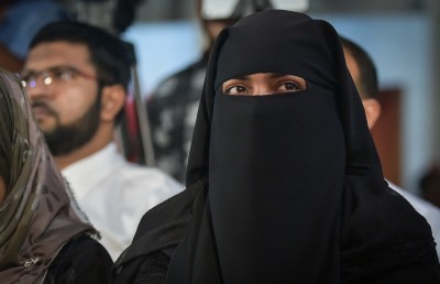 އެެންމެ ބޮޑު ނުތަނަވަސް ކަމަކީ އެތައް ބަޔަކު ނުހައްގުން ޖަލުގައި ތިބުން: އިމްރާން