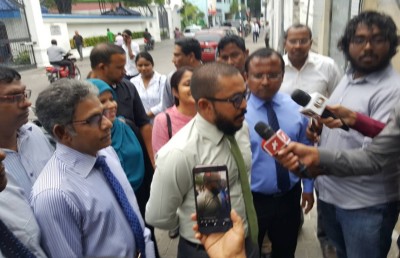 ސުޕްރީމް ކޯޓުން ބަސް ނުބުނަނީސް މައްސަލަ ހައްލެއް ނުވާނެ: އިދިކޮޅު ފަރާތްތައް