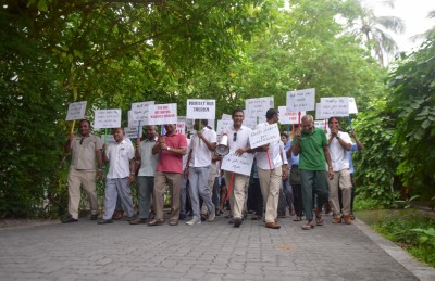 ފޯރި އާއި ޖޯޝާއެކު ސަން އައިލެންޑުގެ މުޒާހަރާ ކުރިއަށް