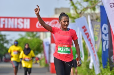 މެރެތަން ރެކޯޑް މުގުރާލައި މަރީ އެހެން ހަރުފަތަކަށް!