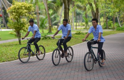 ވިޔަަފާރިތަކާ ދެކޮޅަށް ހިންގަނީ ހައްގު ނޫން އަމަލެއް، އުޅެނީ އަޅުގަނޑު ބަނގުރޫޓު ކޮށްލަން: ގާސިމް