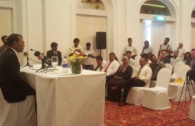 ވާދަނުކުރެވޭ ހާލަތެއްގައި ނަމަ، ކުރިއަށް ދާނީ އިދިކޮޅު ކެންޑިޑޭޓާ އެކު: ނަޝީދު
