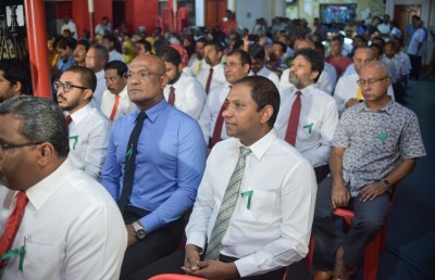 މިތިބީ އަނިޔާވެރި ވެރިއެއްގެ ކަސްތޮޅުގައި، މިކަމުން ސަލާމަތް ވާން މަސައްކަތް ކުރަން ޖެހޭ: ގާސިމް