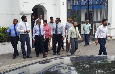 ހުސްވި ގޮނޑިތަކާ މެދު ސުޕްރީމް ކޯޓުން ބަހެއް ބުނަން ޖެހޭތަ؟