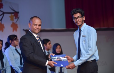 ވިލާ ހައި ސްކޫލުން 290 އަށް ވުރެ ގިނަ ދަރިވަރުން ގްރެޖުއޭޓްވެއްޖެ