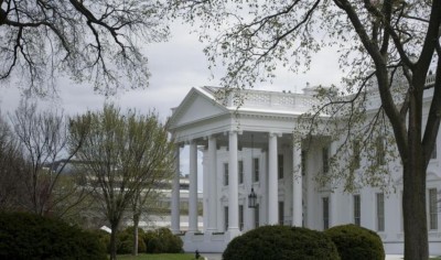 ވައިޓް ހައުސްއާއި ކޮންގްރެސްގެ އިމާރާތުން ކަރަންޓް ކަނޑައިގެން ހިނގައްޖެ