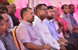 ވިލާ ފަހަތަކުން ނުދަން، ވަކި މީހަކާ ޖައްސާލައިގެން ނޫޅެން: ޒަމީރު
