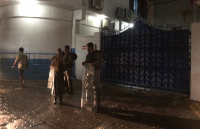 އަމުރު ތަންފީޒު ކުރި ނަމަ އެއީ އަނެއް ފެބްރުއަރީ 7: ރައީސް