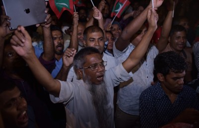 ވަރުގަދަ އަމުރެއް، އެންމެ ރެޔަކުން މަންޒަރު ބަދަލުވެއްޖެ!