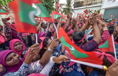 ރިޔާސީ އިންތިހާބަށް ރައީސް ކެމްޕޭން ފައްޓަވައިފި