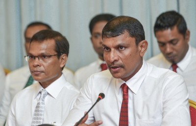 މަޖިލީހުގެ މެޖޯރިޓީ ނެތަސް ކަންކަން ކުރަން އެނގޭ، މިއީ ބޮޑު ވާހަކައެއް: ރިޔާޒް