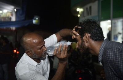 އަމުރު ތަންފީޒު ކުރި ނަމަ އެއީ އަނެއް ފެބްރުއަރީ 7: ރައީސް