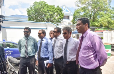 ސުޕްރީމް ކޯޓުގެ އަމުރަށް ގޮންޖެހޭނެ މީހަކު ނެތް، ހުރަސްނާޅާތި: މެމްބަރުން
