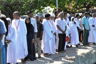 ހައްޖަށް ދިޔުމަށް ފައިސާ ދެއްކުމުގެ ކުރިން ކޯޓާ ހުސްވެފައިވޭތޯ ކަށަވަރު ކުރަން އިލްތިމާސްކޮށްފި