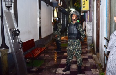 އަމުރު ތަންފީޒު ކުރި ނަމަ އެއީ އަނެއް ފެބްރުއަރީ 7: ރައީސް