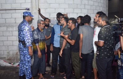 އަމުރު ތަންފީޒު ކުރި ނަމަ އެއީ އަނެއް ފެބްރުއަރީ 7: ރައީސް