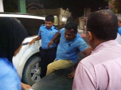 އައްޑޫގައި އެކްސިޑެންޓުވި ޖިޕެއް މަޑުނުކޮށް ފިލައިފި