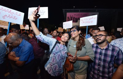 އަމުރު ތަންފީޒު ކުރި ނަމަ އެއީ އަނެއް ފެބްރުއަރީ 7: ރައީސް