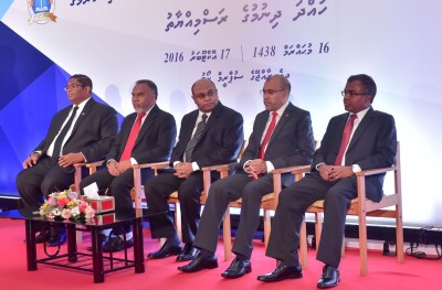 އިިދިކޮޅު ލީޑަރުން ދޫކޮށްލަން އަމުރުކުރި ބައި ތިން ފަނޑިޔާރުންގެ އިއްތިފާގުން ބާތިލްކޮށްފި