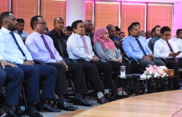 ޕީޕީއެމަށް ހަ ދުވަސް ތެރޭގައި 4،000 މީހުން