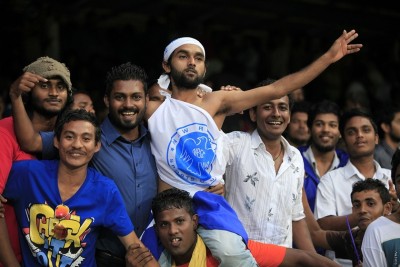 އަމިއްލަ ދަނޑުގައި ނިކުންނައިރު ސަޕޯޓަރުންގެ އެހީ ވަރަށް ބޮޑަށް ބޭނުން: ނިއު