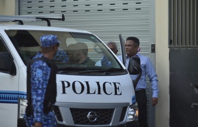 ނާޒިމް އަނބުރާ ޖަލަށް ގެންގޮސްފި