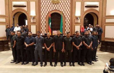 ރައީސާ ދެކޮޅު ކޮންމެ ނިންމުމަކީ "ބަޣާވާތެއް"؟