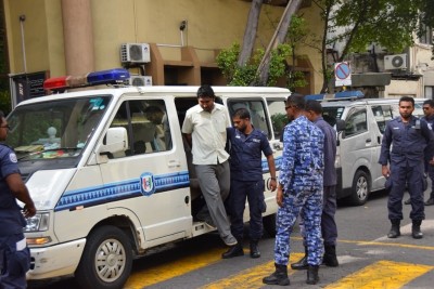 މޭޑޭ މުޒާހަރާއަށް މާލެއަށް އައި ކައުންސިލަރުންގެ މައުލޫމާތު ދިނުމަށް އަންގައިފި