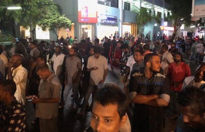 ހުކުރުދުވަހުގެ އެއްވުމާ ދެކޮޅަށް ސަލާމަތީ ބާރުތަކުން އިންޒާރުދީފި