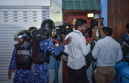 ބައެއް ނޫސްވެރިން ރޭ ކުޅުނީ ފިލްމީ މަންޒަރުތަކެއް: އަދުރޭ