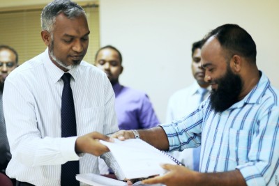 ތިލަފުށީގައި ގަބުރުސްތާނެއް ހަދަން ބަޔަކާ ހަވާލުކޮށްފި