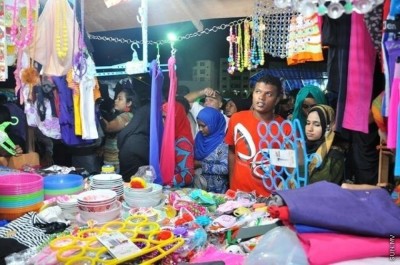 ނައިޓްމާކެޓަށް އިތުރު ކުރި ފަސް ދުވަހަށް މޭޒުތައް އަގު ބޮޑުކޮށްފި