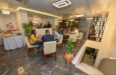 ދަ ކިޗަން: ތަފާތު މާހައުލަކުން ތަފާތު ރަހަތަކެއް