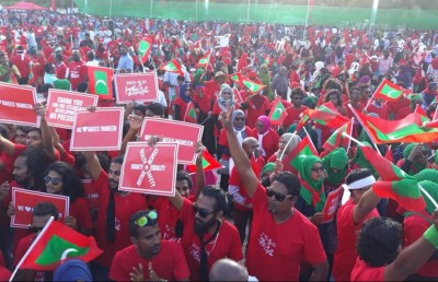 އިދިކޮޅުން ގެންނަ ހަ މެންބަރުންނާ އެކު މަޖިލީހުގެ މެޖޯރިޓީ އަލުން ހޯދާނަން: ފަލާހް