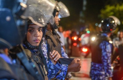 މުޒާހަރާތަކުގައި ފުލުހުން އަމަލުކުރާ ގޮތް އެންއައިސީން މޮނިޓާ ކުރަން ފަށައިފި