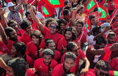 އައްޑޫ ރައްޔިތުންގެ އަތުން ސަރުކާރަށް ނެގި ބިންތައް އަލުން ހަވާލު ކުރަން ނިންމައިފި