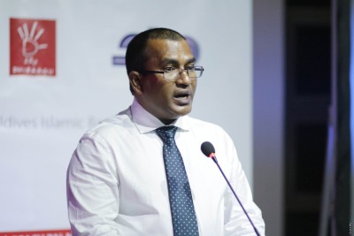 ވިލުފުށީ ސްޕޯޓްސް އެރީނާގެ ބިންގާ ވަރަށް އަވަހަށް އަޅާނެ: މިނިސްޓަރު ޒުހޫރު