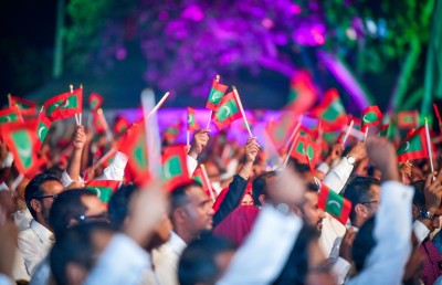 ސަރުކާރާ ދެކޮޅަށް ސޯޝަލް މީޑިއާގައި ހިޔާލު ފާޅުކުރި ބައެއް މުވައްޒަފުން ވަކިކޮށްފި