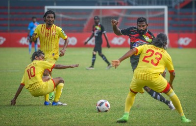 ފަހަތުން އަރައި ވިކްޓަރީ އަތުން އީގަލްސް އަށް ބޮޑު މޮޅެއް
