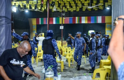 ފުލުހުން ނުފޫޒެއްގެ ތެރޭގައި، ތެދެއްތަ؟