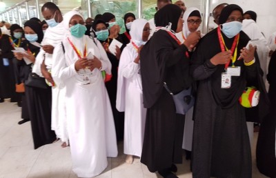 ހައްޖަށް މީހުން ގެންދިއުމުގެ ހުއްދަ ހަތަރު ކުންފުންޏަކަށް ދީފި