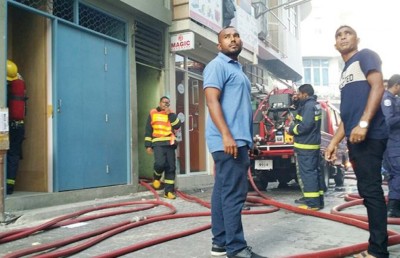 ގޭގައި ރޯވި އަލިފާންގަނޑު ނިއްވާލައިފި