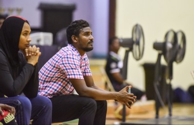 ފުޓްބޯޅަ އެއީ މާޒީ، މިހާރު ބާސްކެޓުގެ އެންމެ އުހުގައި