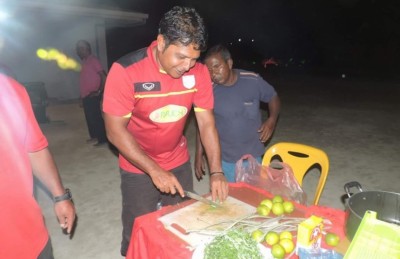 ބޮޑުފޮޅުދޫ އަންހެނުންނަށް ފިރިން ދިން "ބޮޑު ސަޕްރައިޒް"