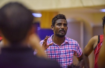 ފުޓްބޯޅަ އެއީ މާޒީ، މިހާރު ބާސްކެޓުގެ އެންމެ އުހުގައި