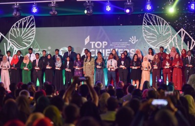 އޭ ލެވެލްގައި ދުނިޔެ އިން 1 ވަނަ ދިވެހި 6 ދަރިވަރަކު ހޯދައިފި