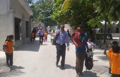 ބޮޑުފޮޅުދޫ އަންހެނުންނަށް ފިރިން ދިން "ބޮޑު ސަޕްރައިޒް"